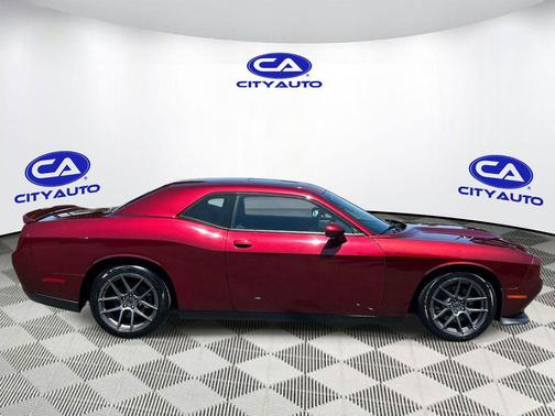Octane Red Pearlcoat 2019 Dodge Challenger R/T