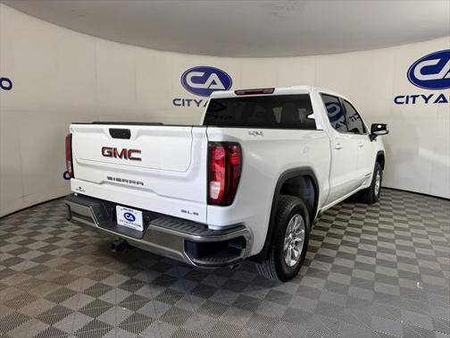 2024 GMC Sierra 1500 SLE