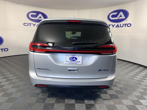 2022 Chrysler Pacifica Hybrid Limited