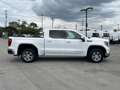 Summit White 2025 GMC Sierra 1500 SLT
