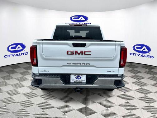 Summit White 2025 GMC Sierra 1500 SLT