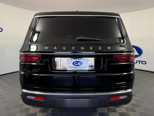 2022 Jeep Wagoneer Series III 4x2