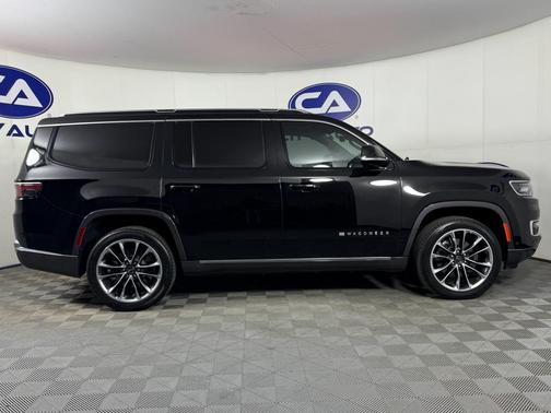 2022 Jeep Wagoneer Series III 4x2
