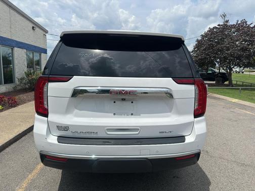 Summit White 2021 GMC Yukon SLT
