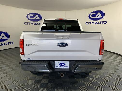 White Platinum Metallic Tri-Coat 2017 Ford F-150 Lariat