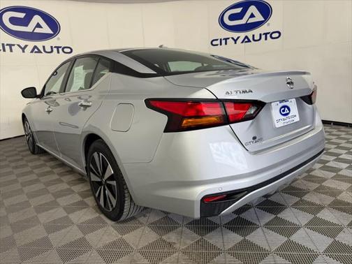 2021 Nissan Altima 2.5 SV