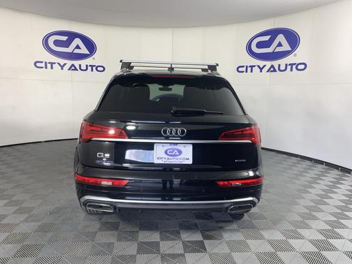 2023 Audi Q5 45 S line Premium Plus