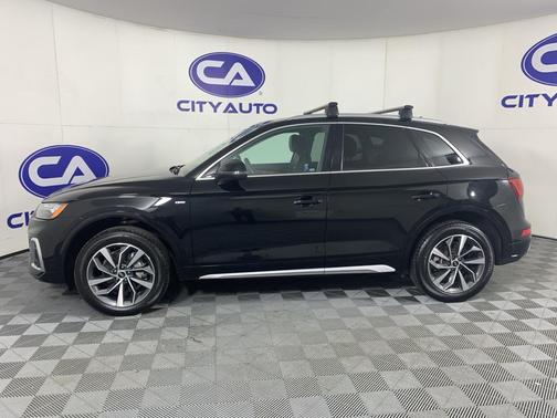 2023 Audi Q5 45 S line Premium Plus
