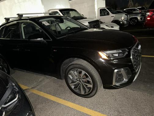 2023 Audi Q5 45 S line Premium Plus