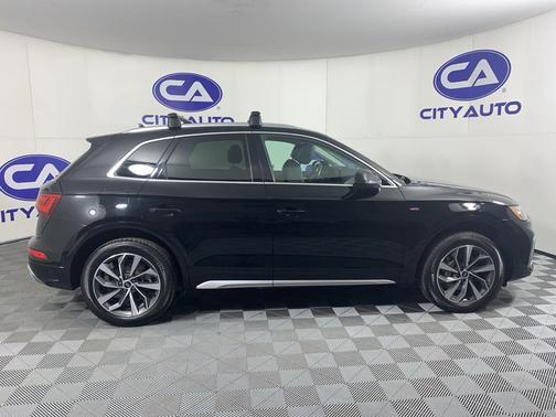 2023 Audi Q5 45 S line Premium Plus