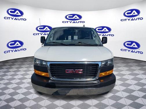 2023 GMC Savana 2500 Work Van