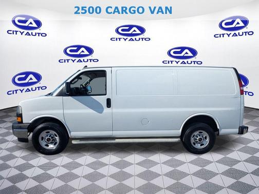 2023 GMC Savana 2500 Work Van