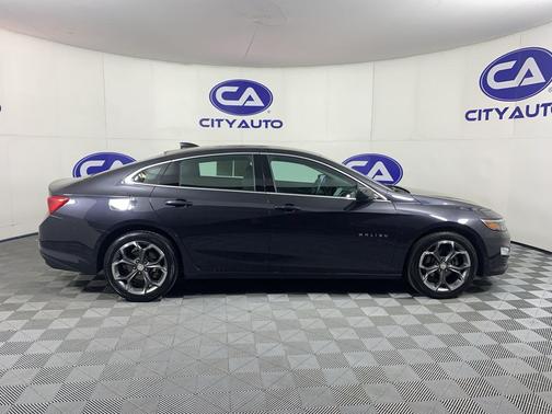 Dark Ash Metallic 2023 Chevrolet Malibu FWD 1LT