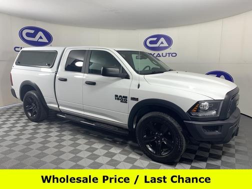 Bright White Clearcoat 2023 RAM 1500 Classic Warlock Quad Cab 4x4 6'4' Box