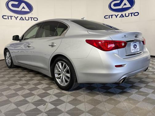 2015 INFINITI Q50 Premium