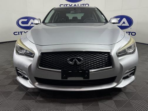 2015 INFINITI Q50 Premium
