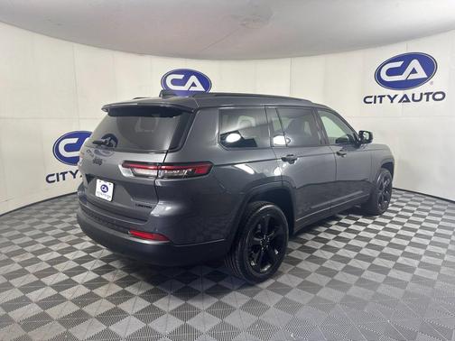 Baltic Gray Metallic Clearcoat 2022 Jeep Grand Cherokee L Limited