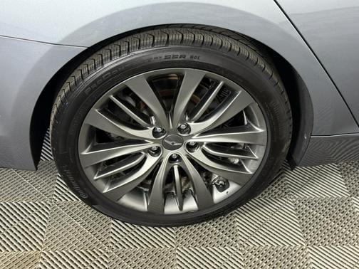 2015 Hyundai Genesis 5.0