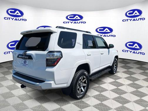 2024 Toyota 4Runner TRD Off Road