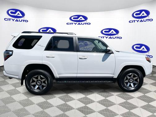 2024 Toyota 4Runner TRD Off Road