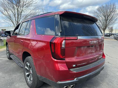 2026 GMC Yukon 4WD AT4