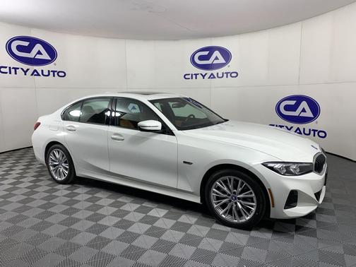 2023 BMW 330e xDrive