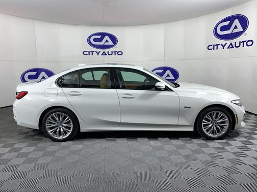 2023 BMW 330e xDrive