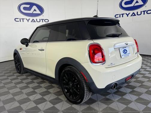 2015 MINI Hardtop Cooper