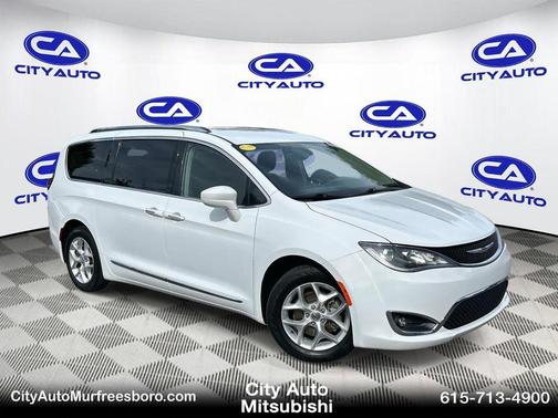 2018 Chrysler Pacifica Touring-L