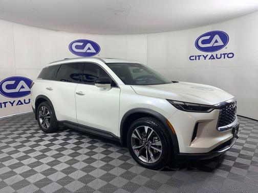 2022 INFINITI QX60 Luxe