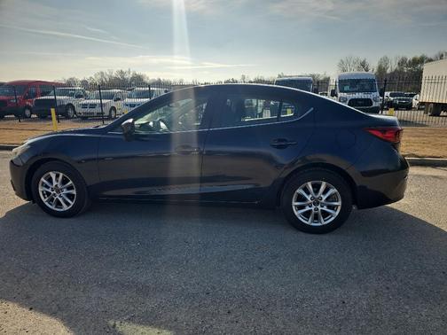 2016 Mazda Mazda3 i Sport