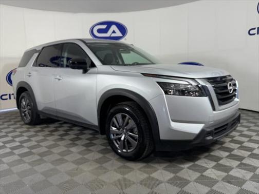 2023 Nissan Pathfinder S FWD