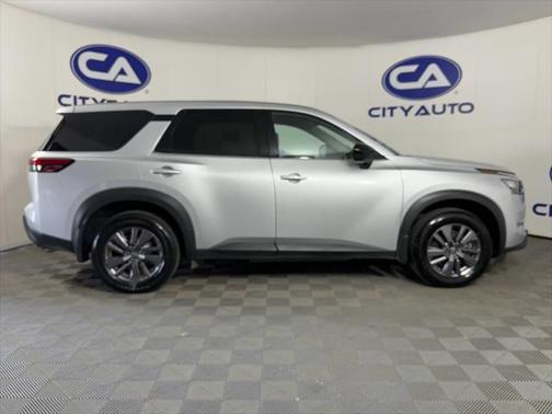 2023 Nissan Pathfinder S FWD