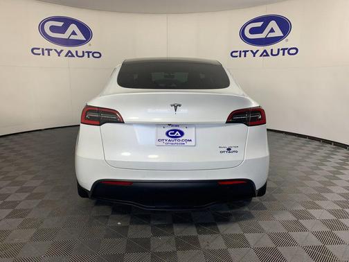 2021 Tesla Model Y Long Range Dual Motor All-Wheel Drive