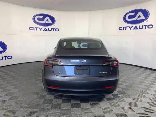 Midnight Silver Metallic 2020 Tesla Model 3 Long Range