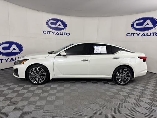 2023 Nissan Altima 2.5 SL