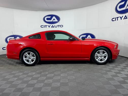 2014 Ford Mustang V6