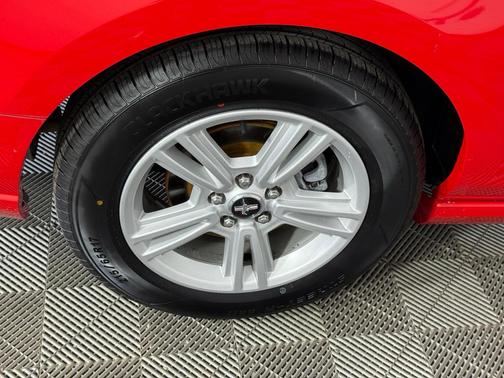 2014 Ford Mustang V6