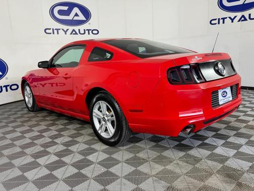 2014 Ford Mustang V6