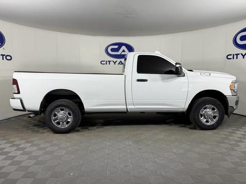 2023 RAM 3500 Tradesman Regular Cab 4x4 8' Box