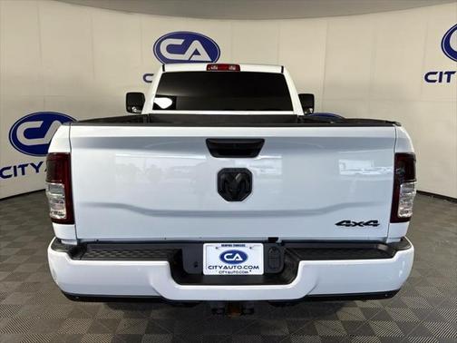 2023 RAM 3500 Tradesman Regular Cab 4x4 8' Box