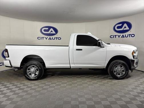 2023 RAM 3500 Tradesman Regular Cab 4x4 8' Box