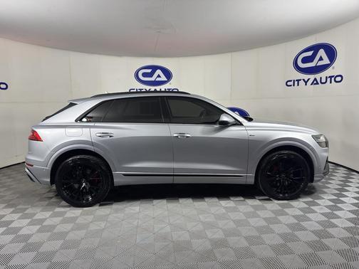 2021 Audi Q8 55 Premium Plus