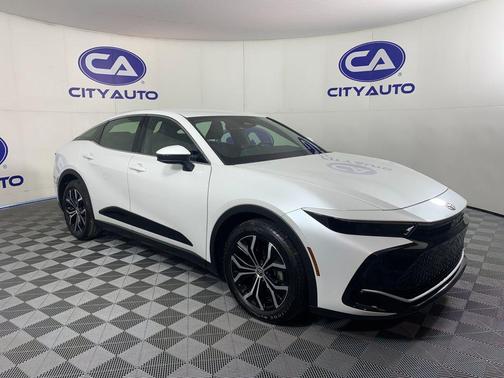 2023 Toyota Crown XLE