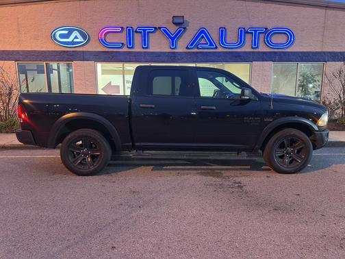 2022 RAM 1500 Classic SLT