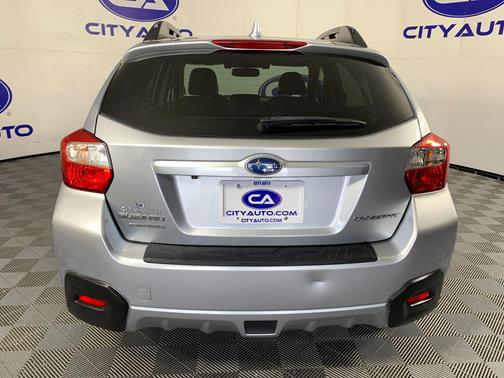 Ice Silver Metallic 2016 Subaru Crosstrek 2.0i Limited