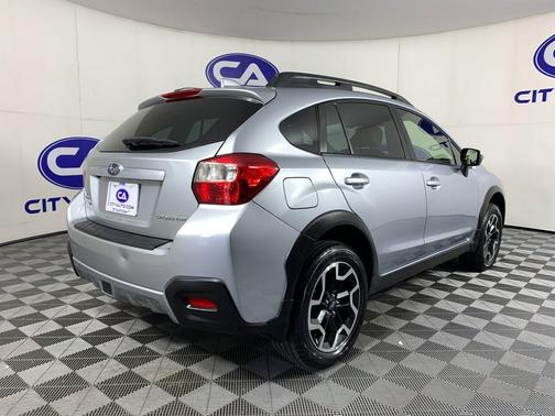 Ice Silver Metallic 2016 Subaru Crosstrek 2.0i Limited