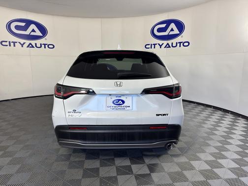 Platinum White Pearl 2023 Honda HR-V 2WD Sport