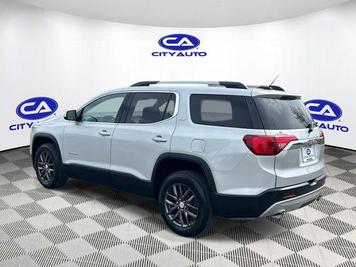 Quicksilver Metallic 2019 GMC Acadia SLT-1