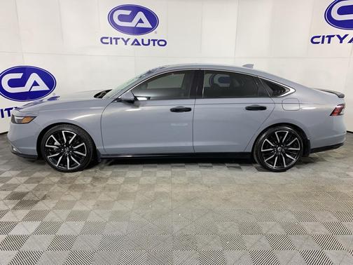 2023 Honda Accord Hybrid Touring
